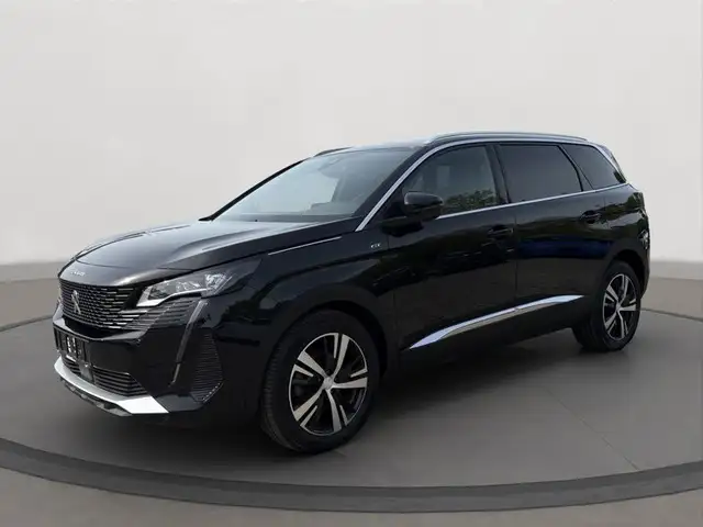 Peugeot 5008 main image