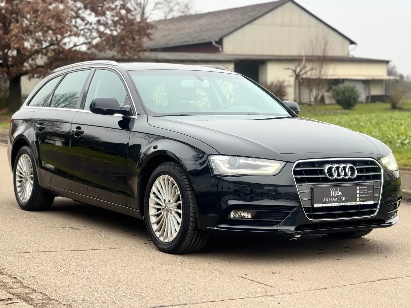Audi A4 A4 AVANT 2.0 TDI ATTRACTION TIPTRONIC | SERVICE Schwarz - 2