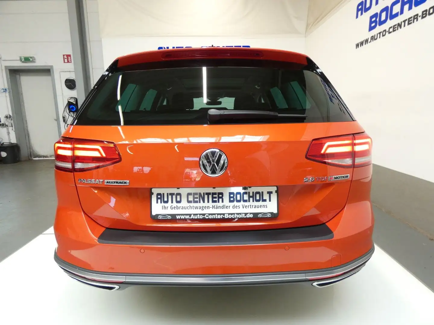 Volkswagen Passat Alltrack Passat Variant Alltrack 4Motion Panoramadach Oranžová - 2