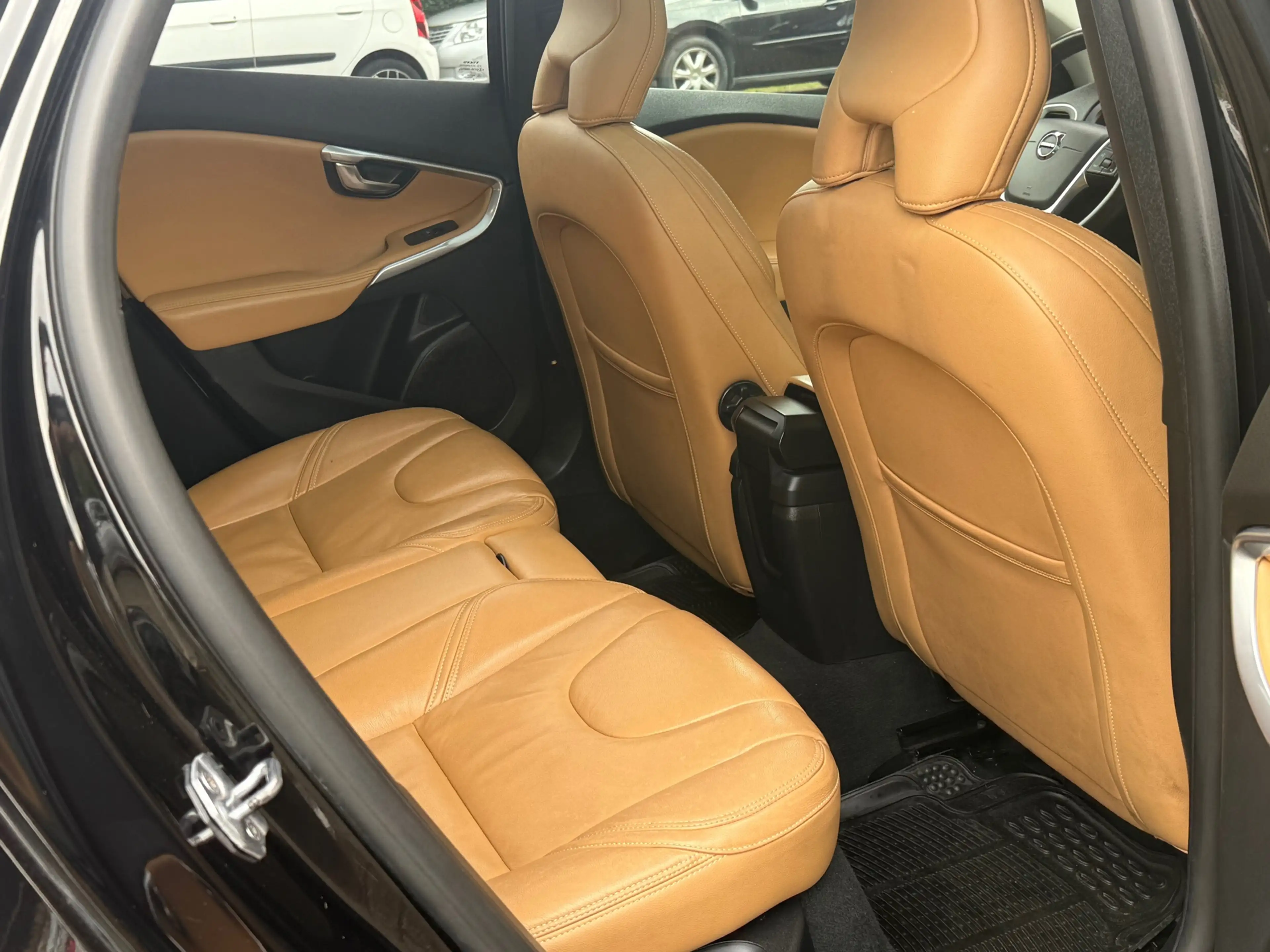 Volvo V40 Cross Country 1.5 T3 Polar+ Luxury Automaat — photo 13
