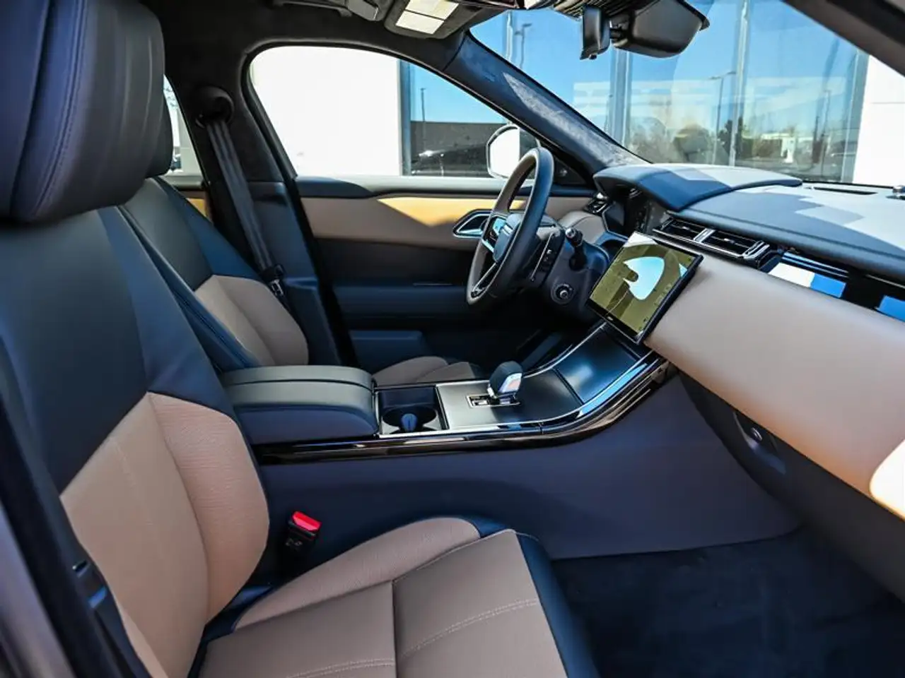Land Rover Range Rover Velar снимка Land Rover Range Rover Velar