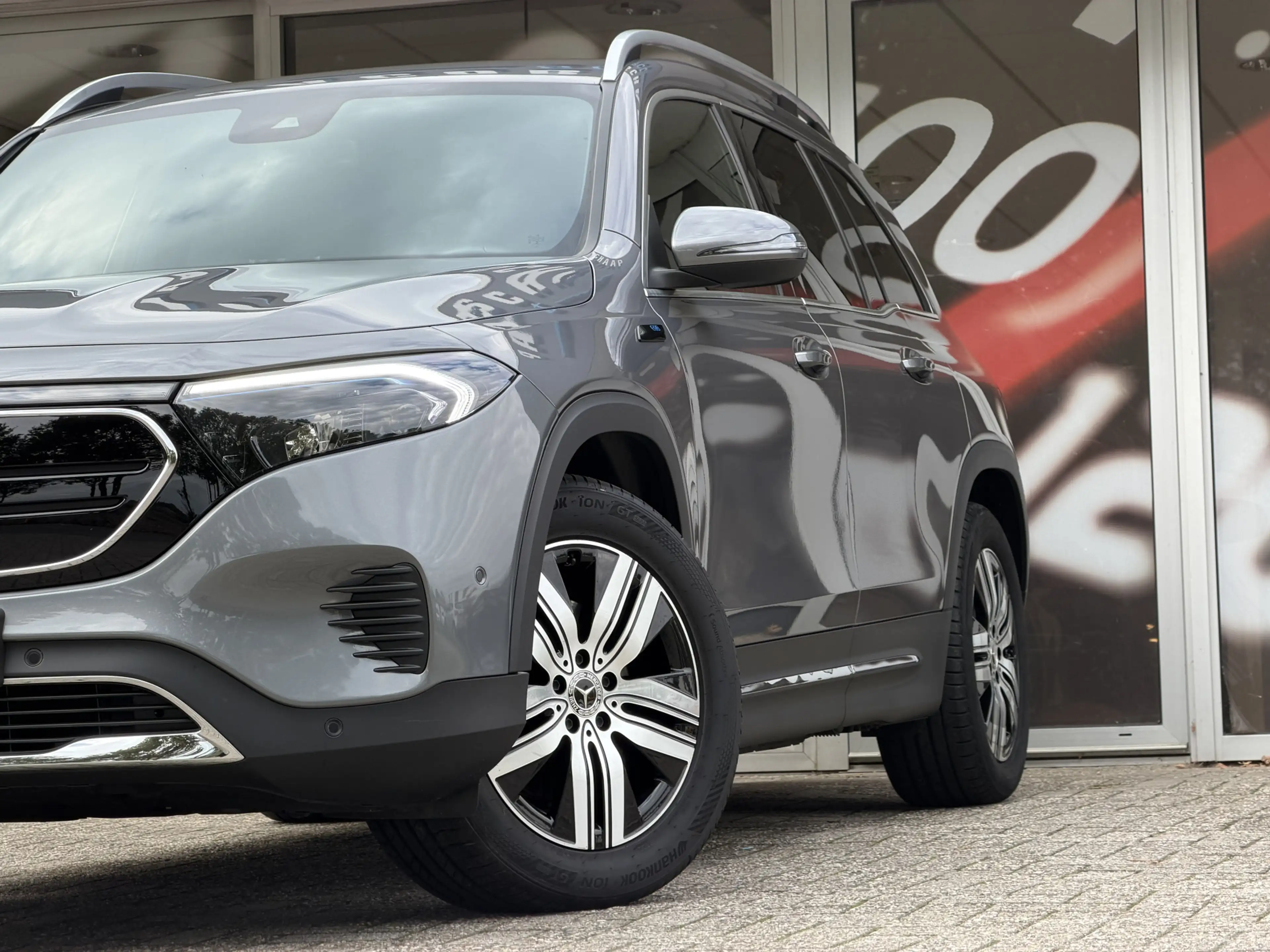 Mercedes-Benz EQB 250 Luxury Line 67 kWh / 98,50% SoH / Camera / Sensore — photo 14