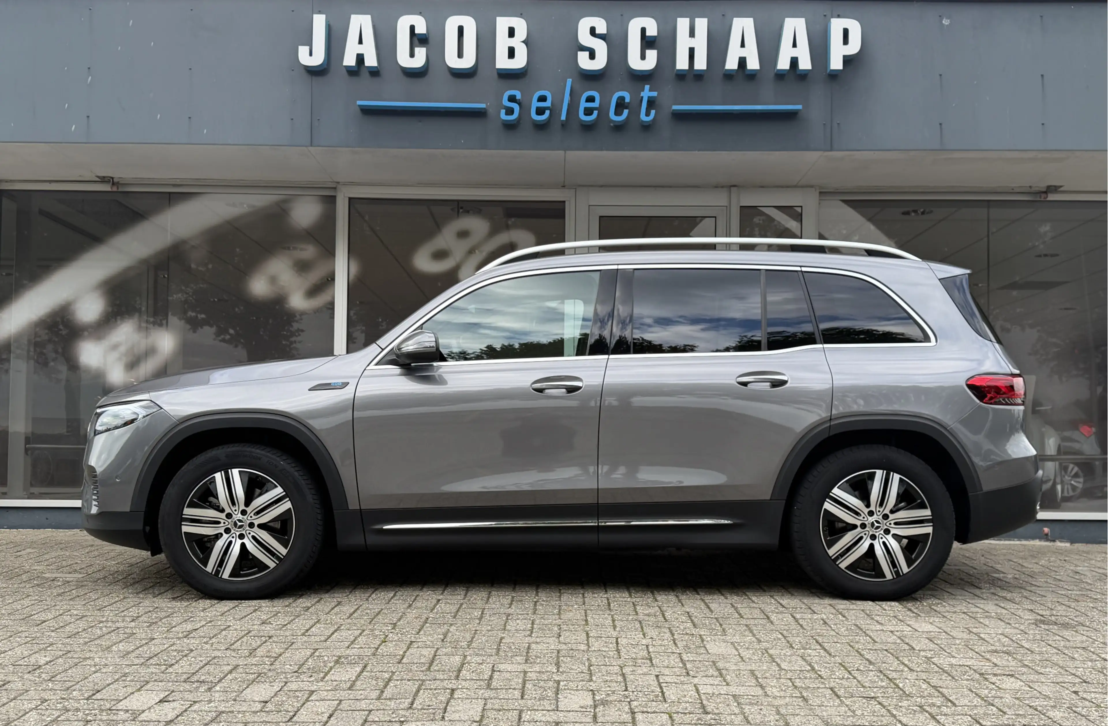 Mercedes-Benz EQB 250 Luxury Line 67 kWh / 98,50% SoH / Camera / Sensore — photo 5