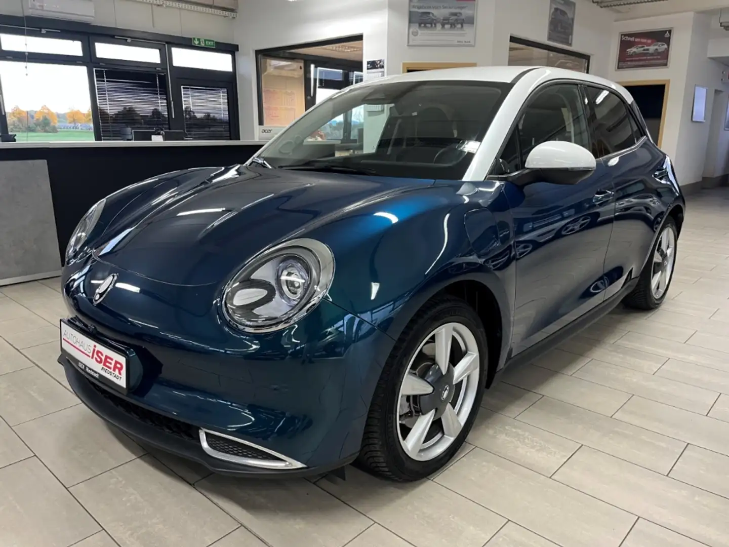 GWM ORA 03 126 kW 400 Pro Waermepumpe Navi LenkradHZG Grün - 2