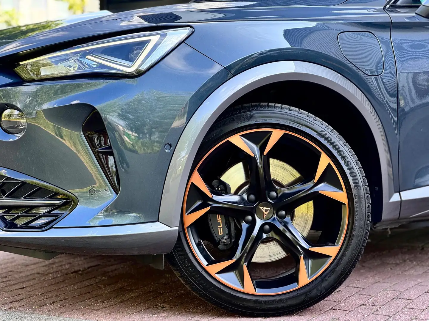 CUPRA Formentor 1.4 e-Hybrid VZ Copper Edition Pano/360/Matrix Gris - 2