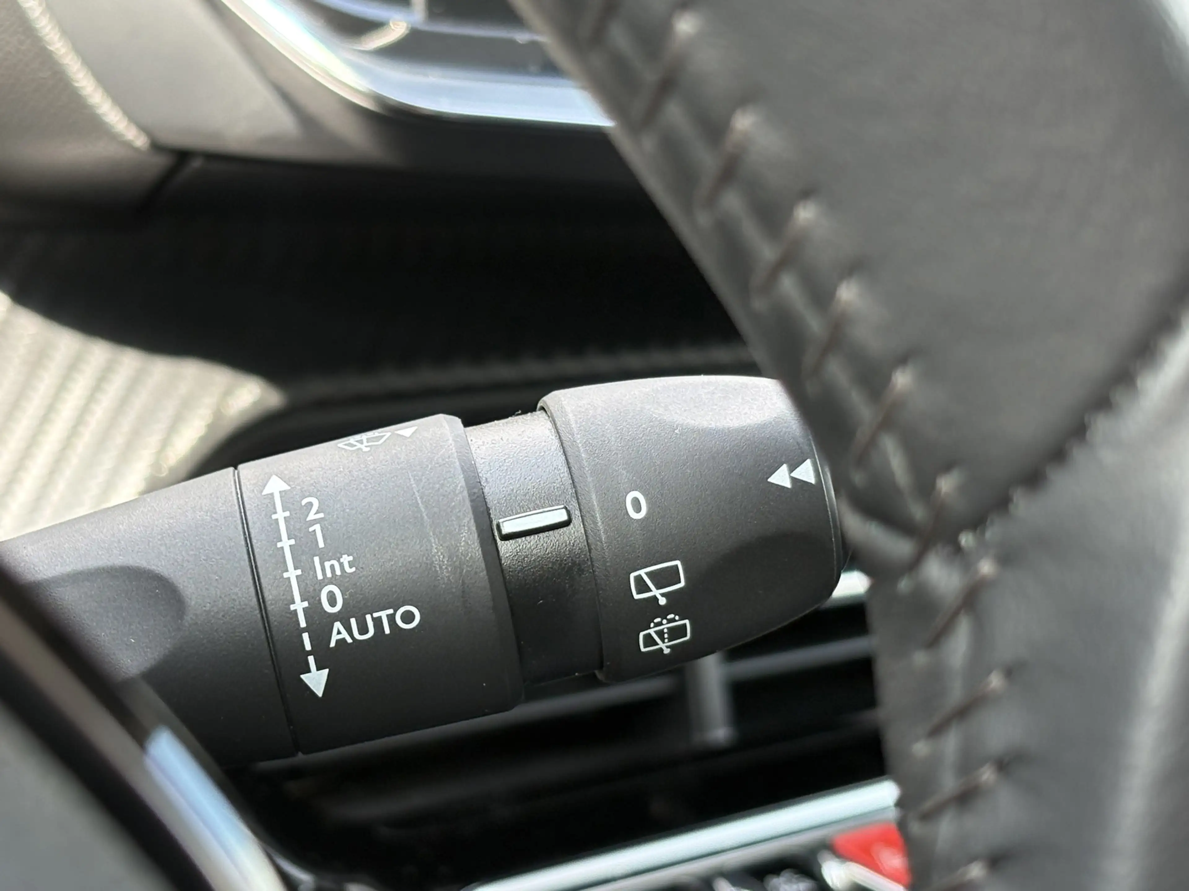 Peugeot e-2008 EV Active Pack 50 kWh -SOH 91.25%-3 FASE-TREKHAAK- — photo 21