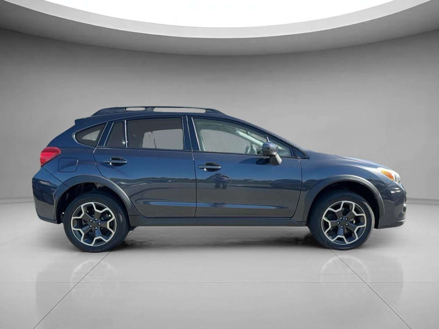 2015 Subaru XV 5dr CVT 2.0i w/Touring Pkg — снимка 1