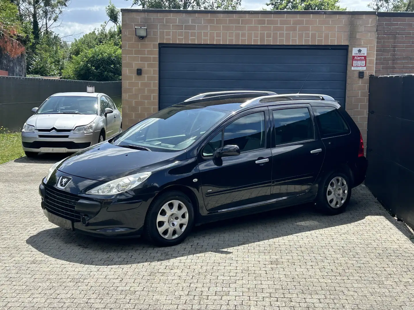 Peugeot 307 1.6 HDi 7Plaats Airco 1ste Eigenaar Onderhoudsboek Zwart - 1