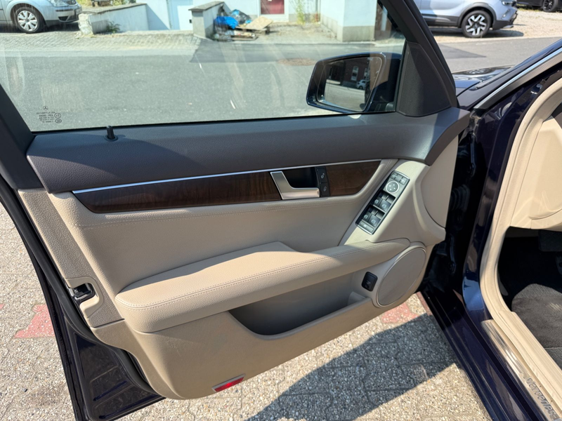 Mercedes-Benz C 250 CGI AUTOMATIK Xenon Sitzhz Multifkt Leder — photo 9