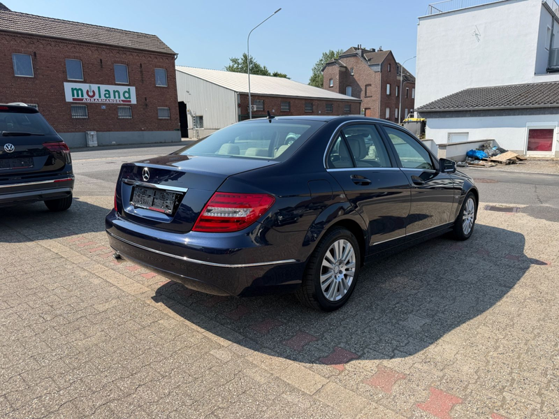 Mercedes-Benz C 250 CGI AUTOMATIK Xenon Sitzhz Multifkt Leder — photo 4