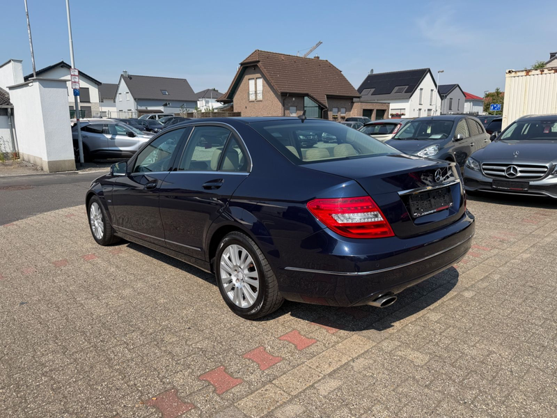 Mercedes-Benz C 250 CGI AUTOMATIK Xenon Sitzhz Multifkt Leder — photo 6