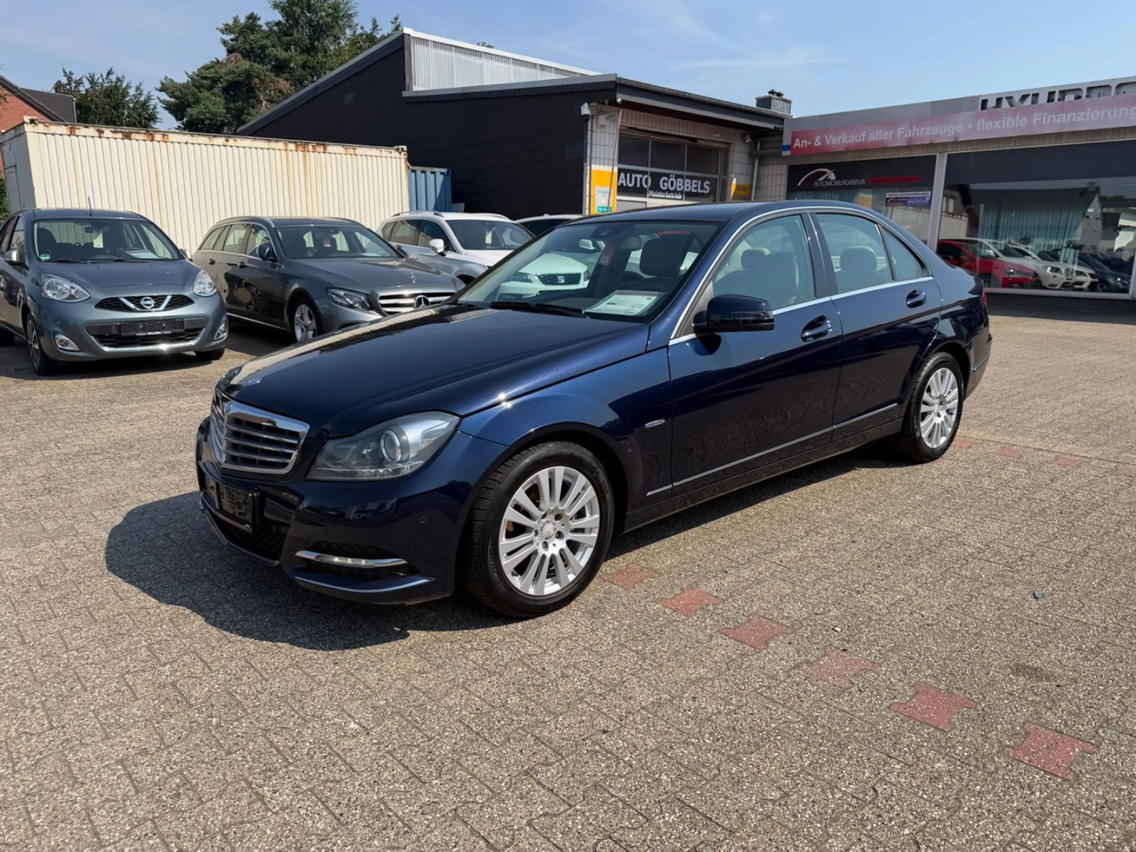 Mercedes-Benz C 250 CGI AUTOMATIK Xenon Sitzhz Multifkt Leder