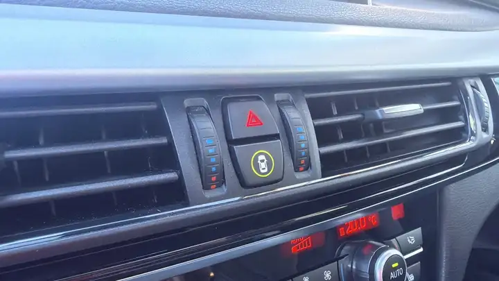 BMW X5 2014, foto 22