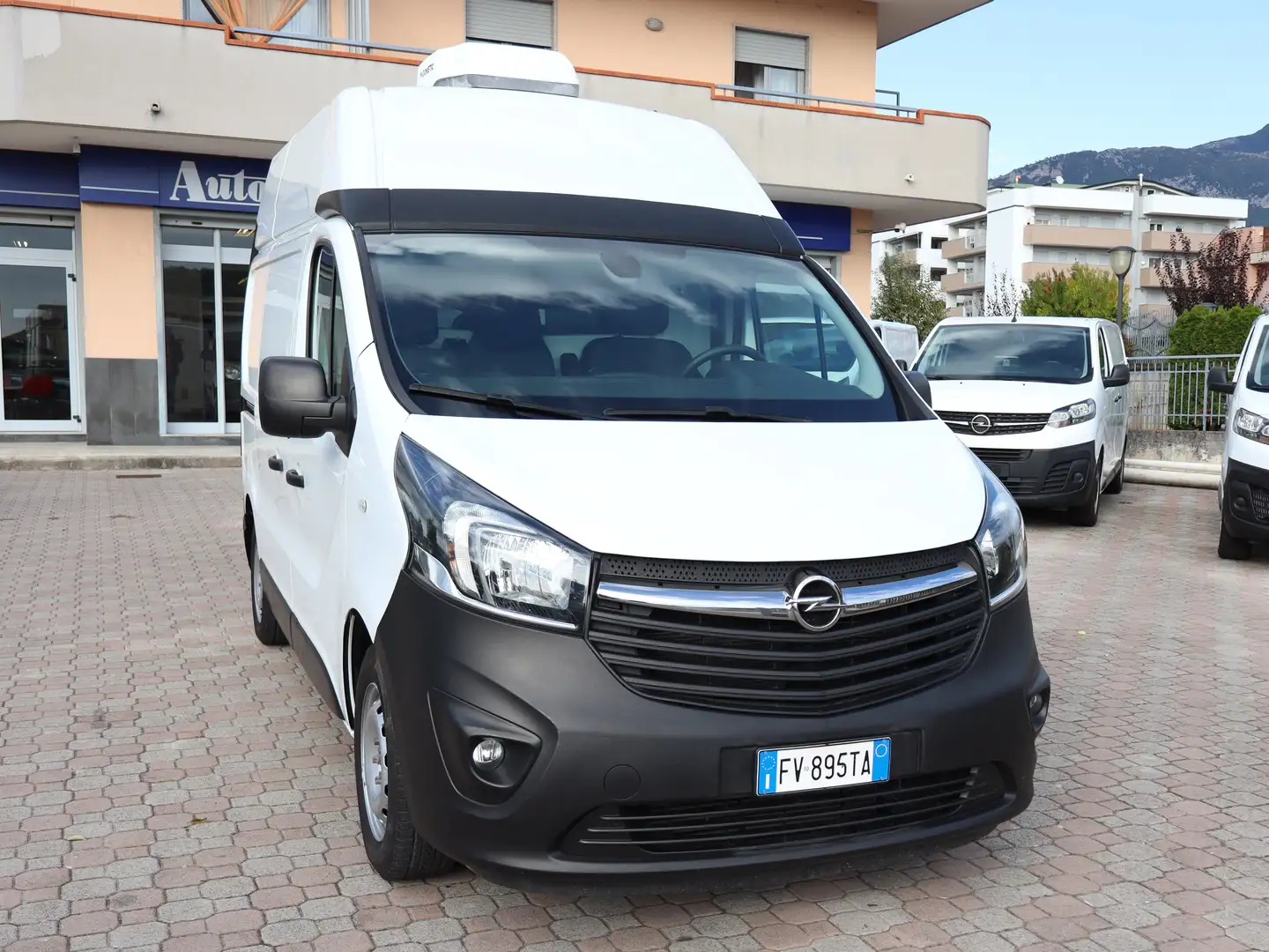 Opel Vivaro 1.6 125CV LABORATORIO OFFICINA MOBILE GENERATORE Bianco - 2