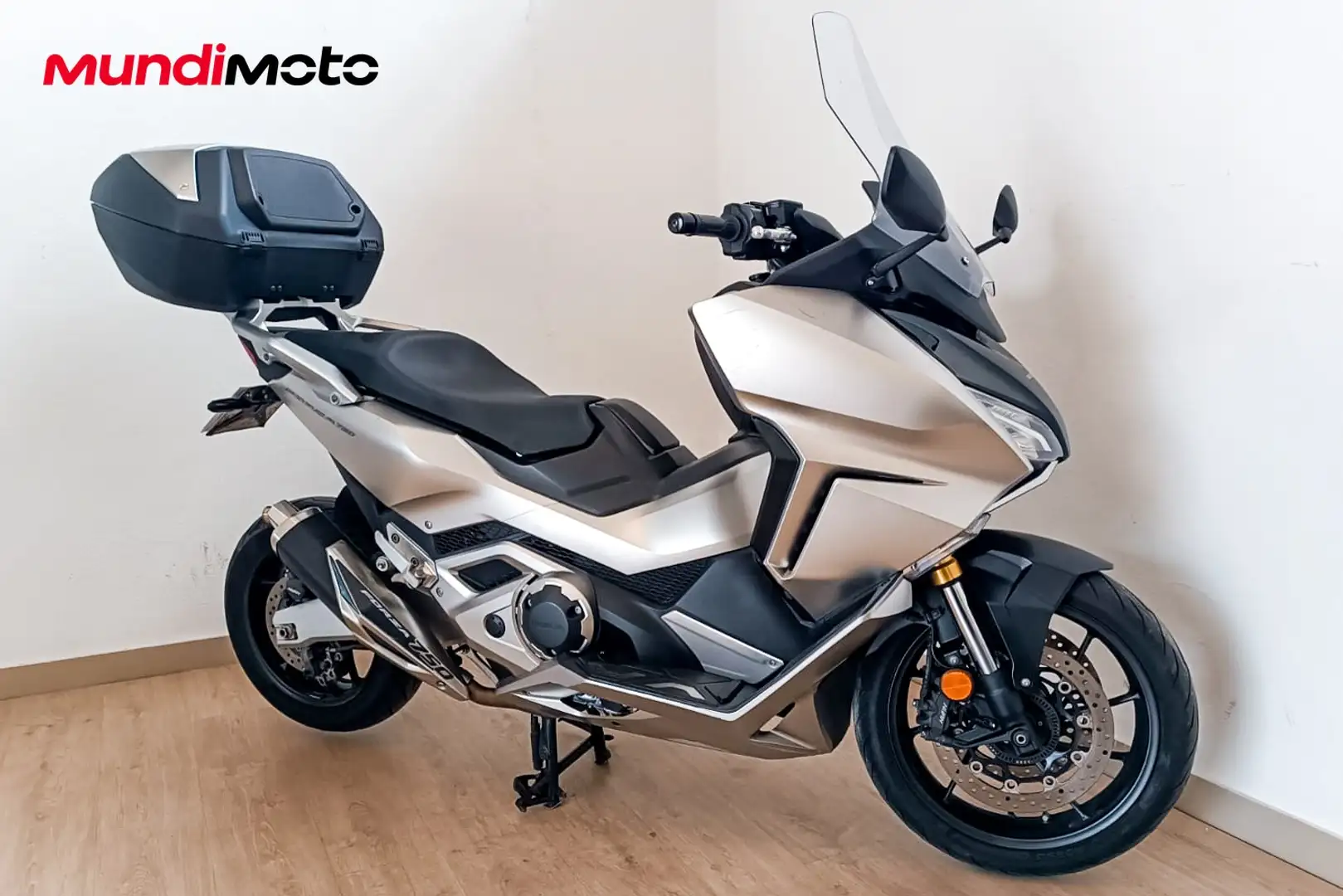 Honda Forza 750 - 2