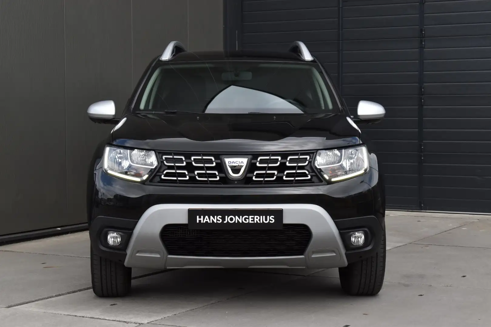 Dacia Duster TCe 130 Prestige | TREKHAAK | CAMERA | NAVI | STOE Zwart - 2