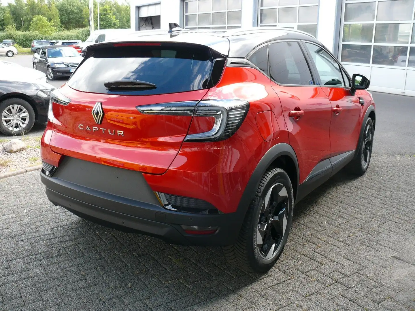 Renault Captur II Techno,Klimaaut,PDC,Kam,Sitz/Lenk-heiz Schwarz - 2