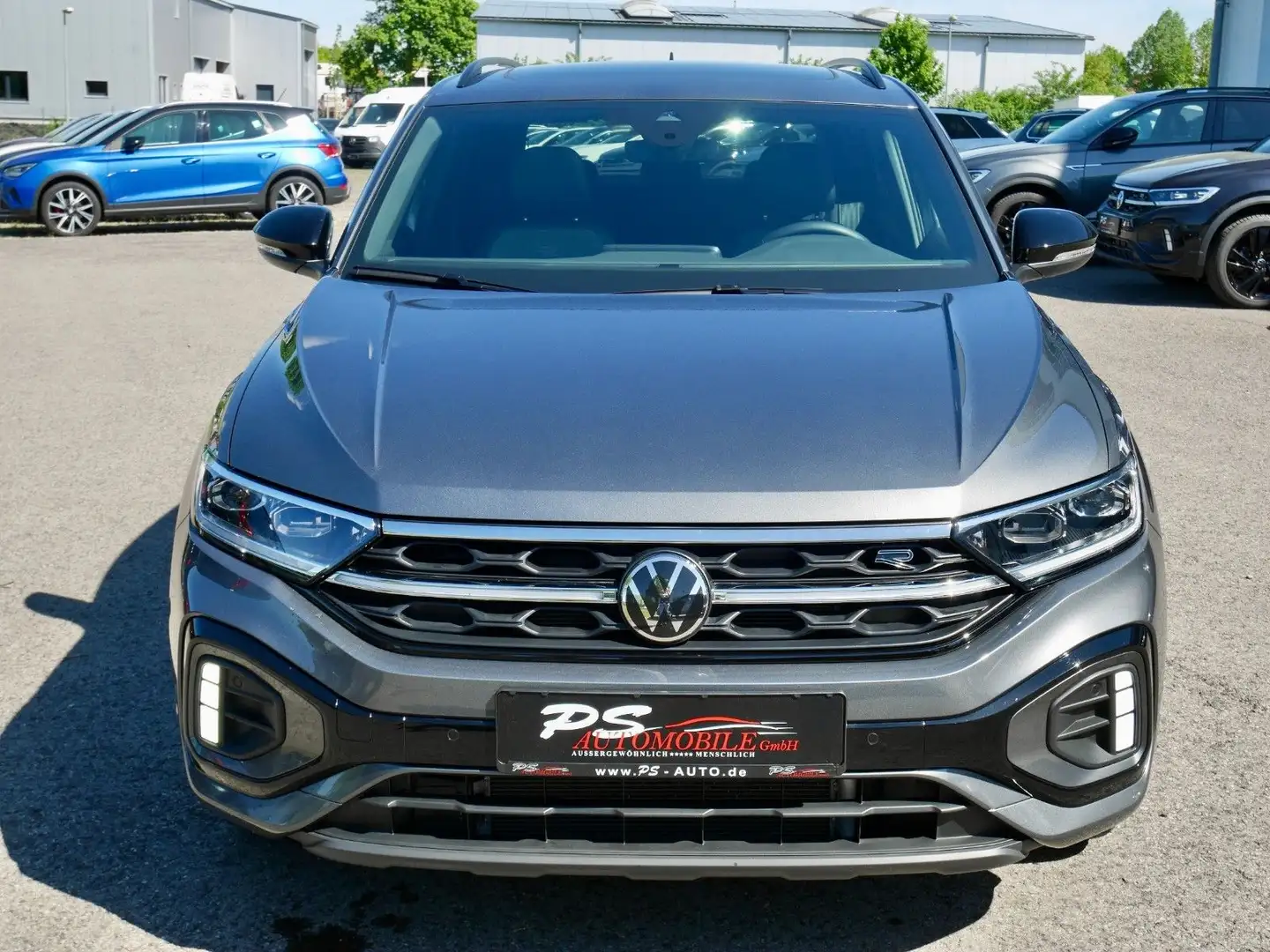 Volkswagen T-Roc 1.5 TSI DSG"R-Line"AHK+Pano+Matrix+Black Gris - 2