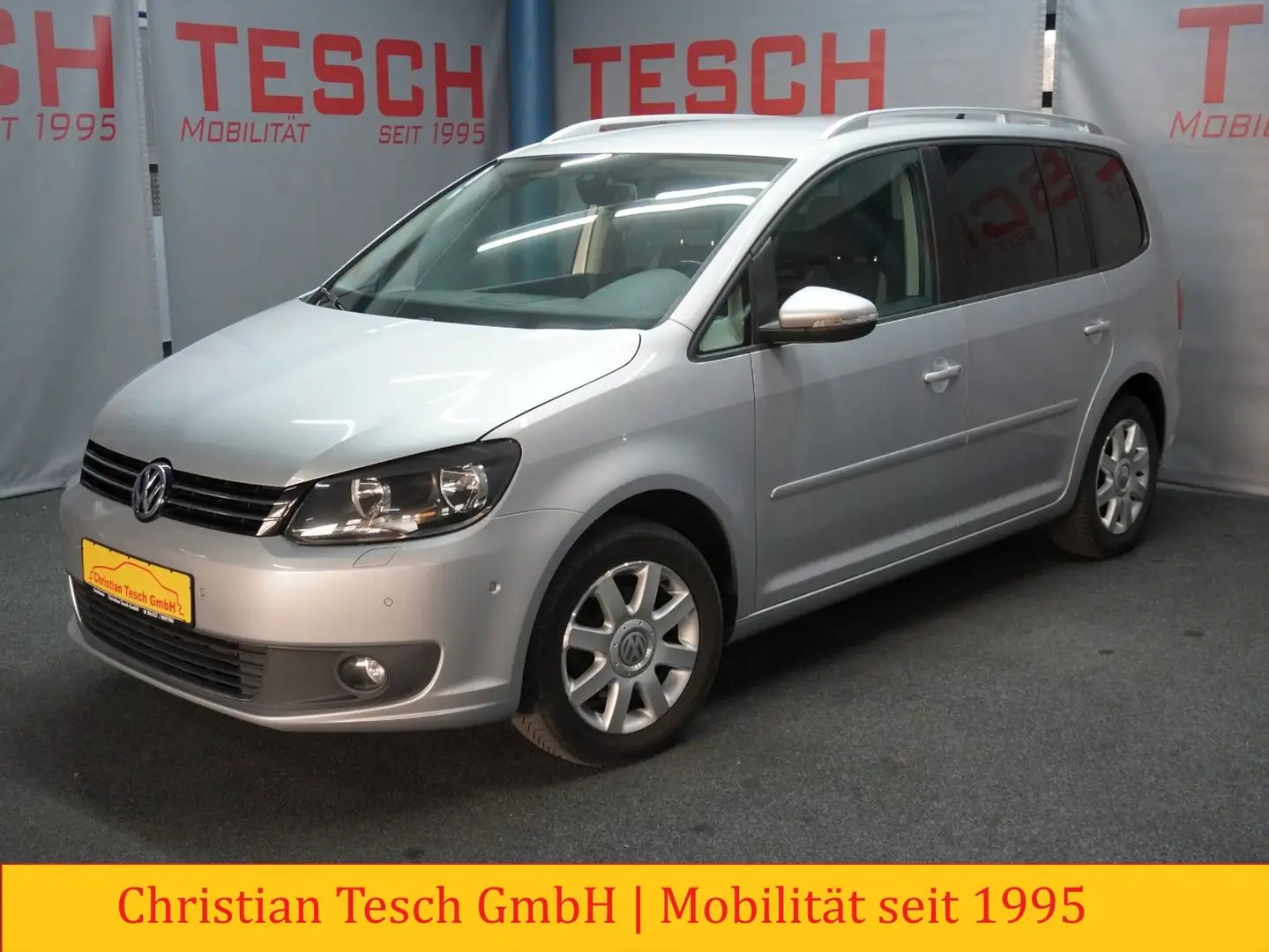 Volkswagen Touran 1.2 TSI Life 2.Hand NAVI PDC SHZ Silber - 1