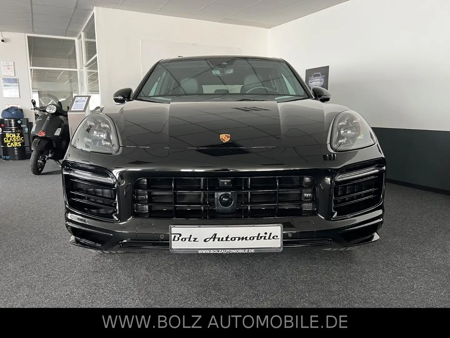 Porsche Cayenne GTS 1.Hand Approved Panorama SAGA Schwarz - 2