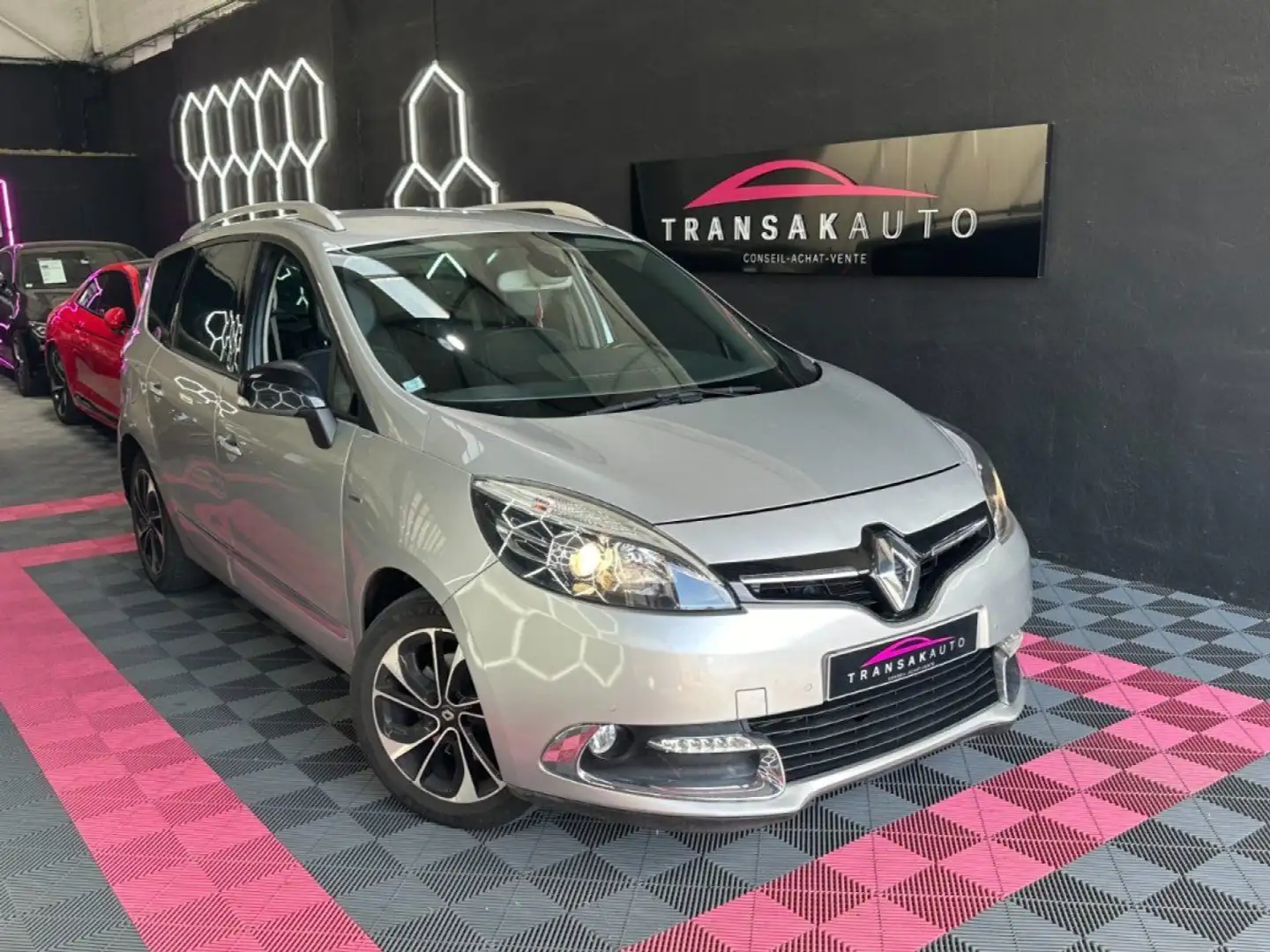 Renault Grand Scenic III dCi 110 ch FAP Bose Edition EDC 7 pl ~ Clim Au Szary - 1