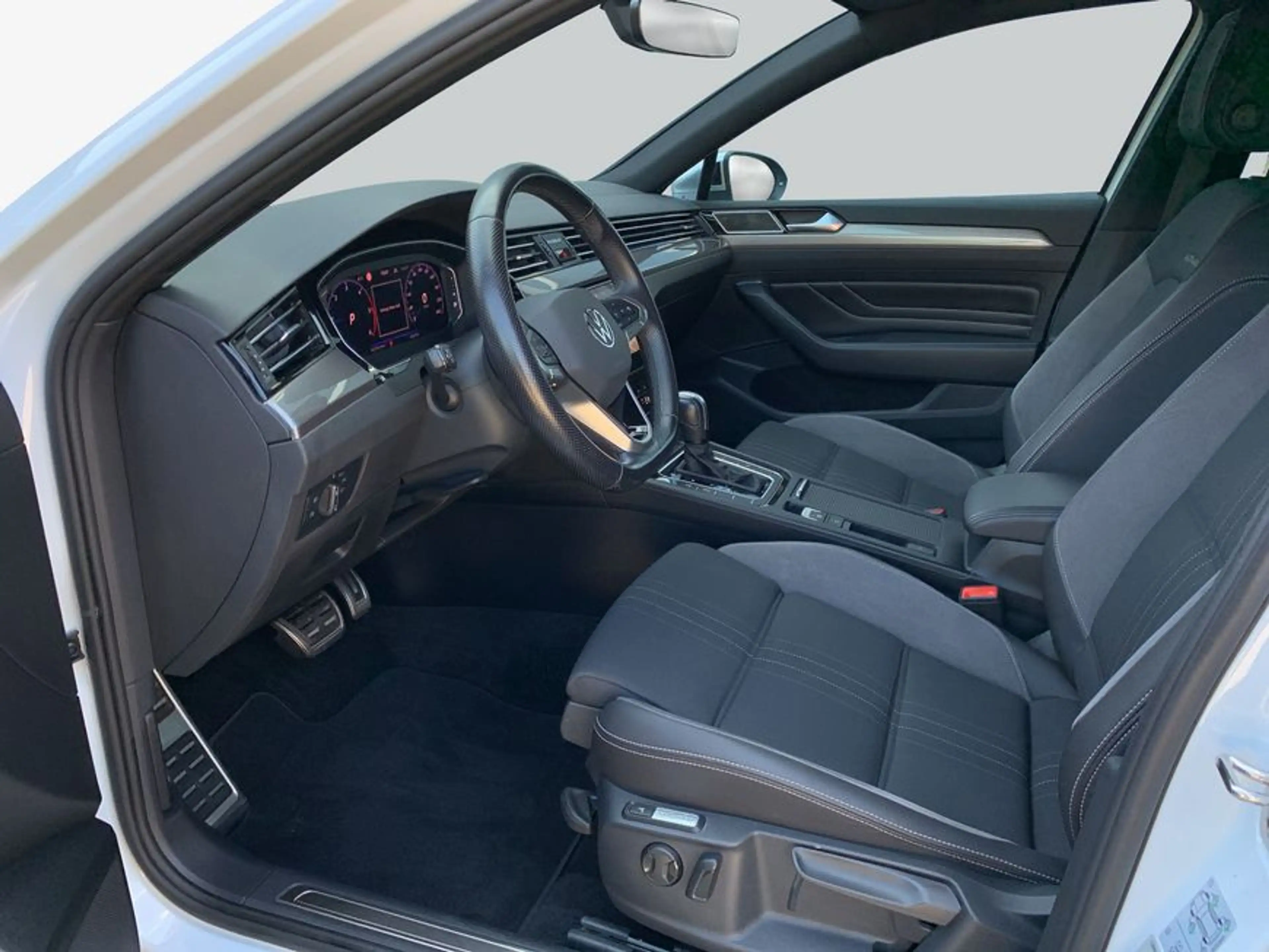Volkswagen Passat Alltrack Variant 2.0 TDI 4Motion DSG AHK Na — photo 9