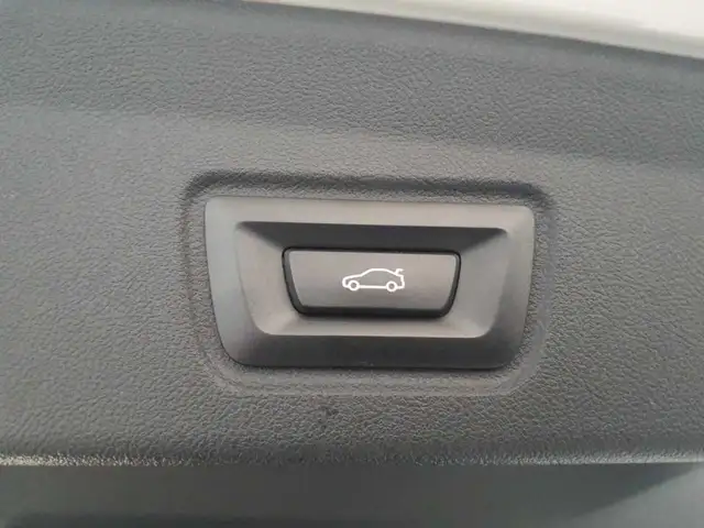 BMW 4 Series view 16