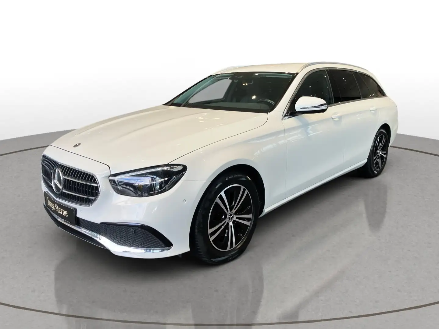 Mercedes-Benz E 220 d 4M AVANTGARDE+AHK+MBUX+Navi-Plus+LED+Kam Weiß - 2