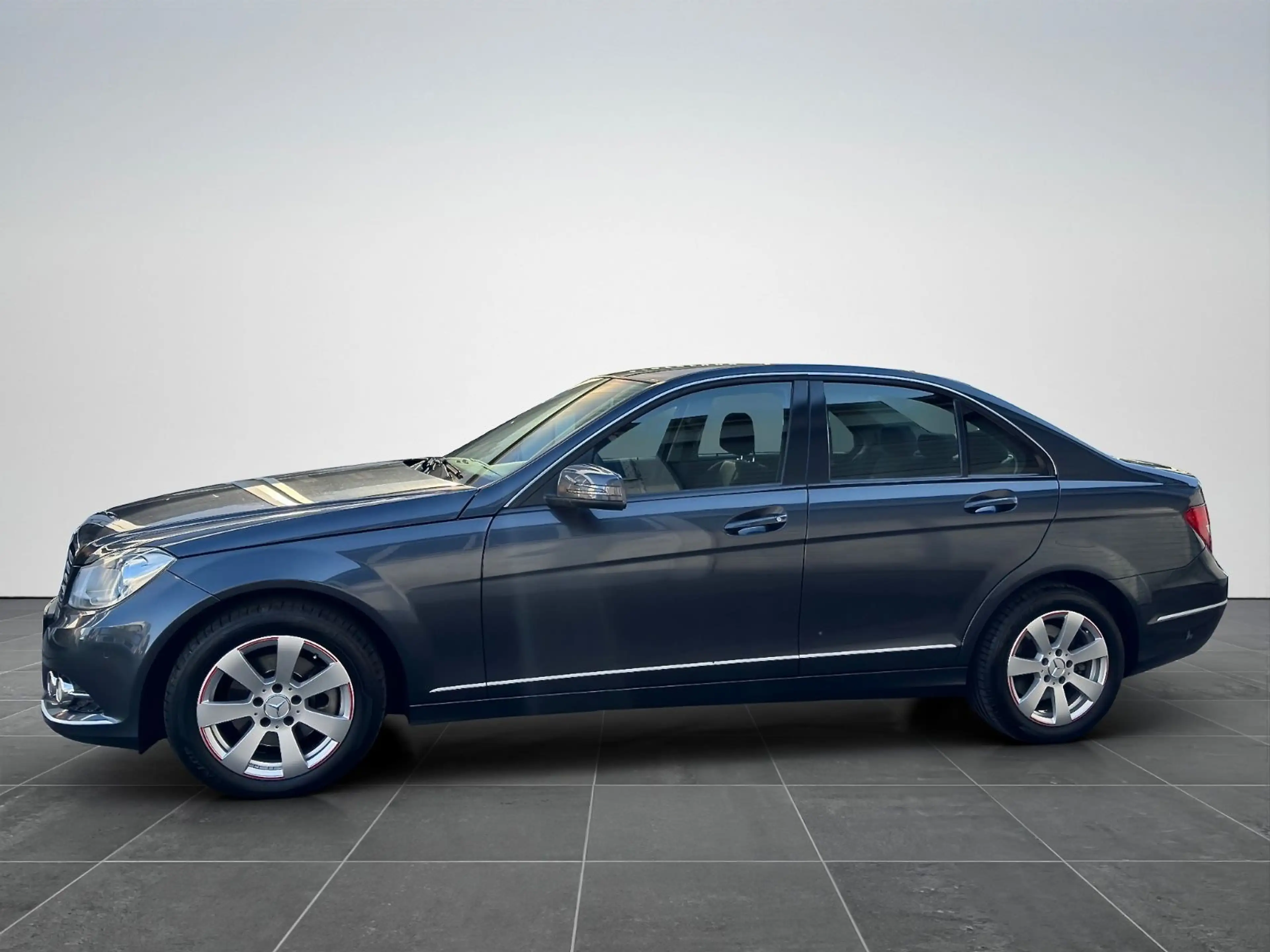Mercedes-Benz C 220 CDI BlueEfficiency 6-GANG*NAVI*PDC*2 HAND* — photo 2