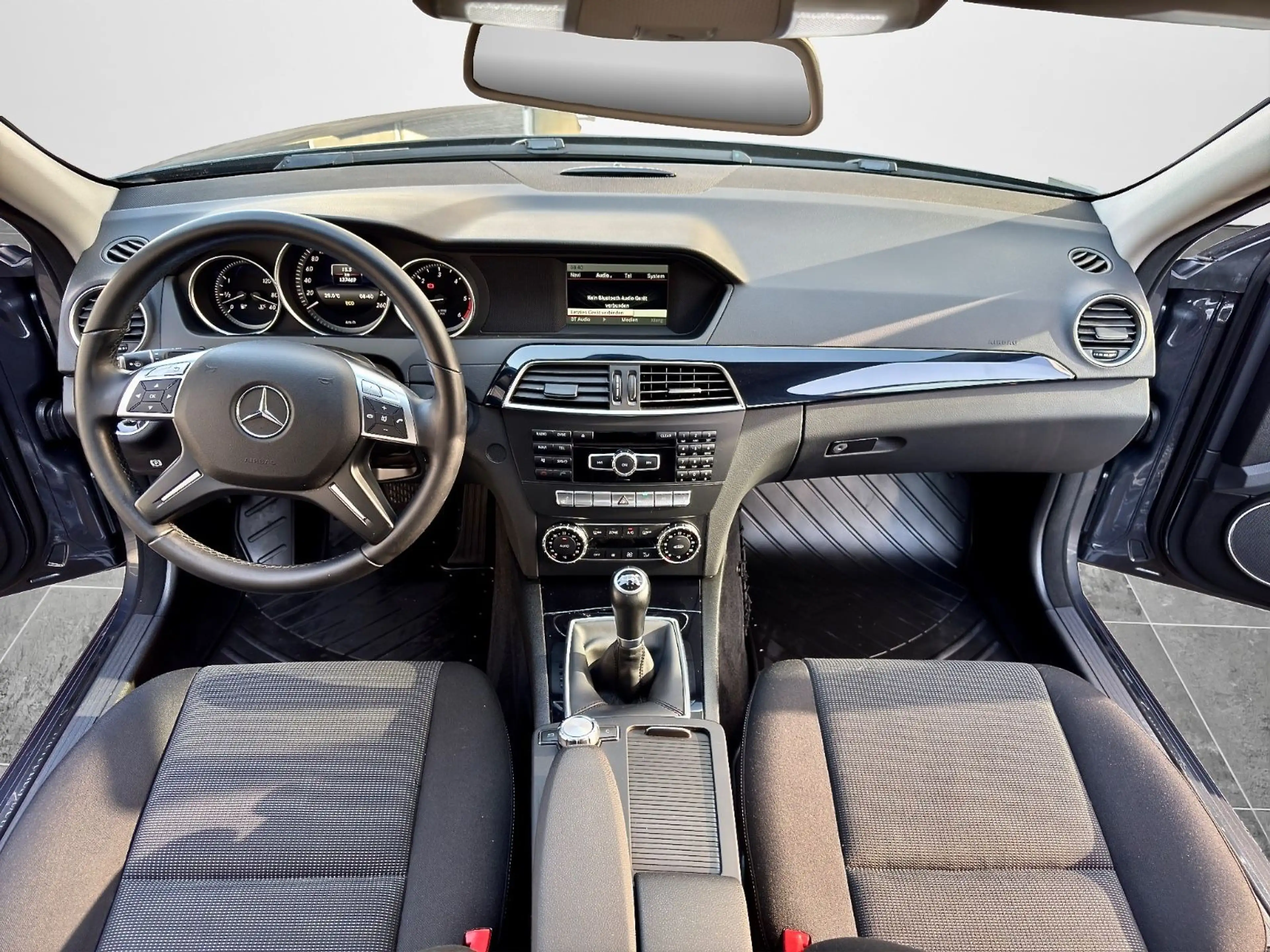 Mercedes-Benz C 220 CDI BlueEfficiency 6-GANG*NAVI*PDC*2 HAND* — photo 14