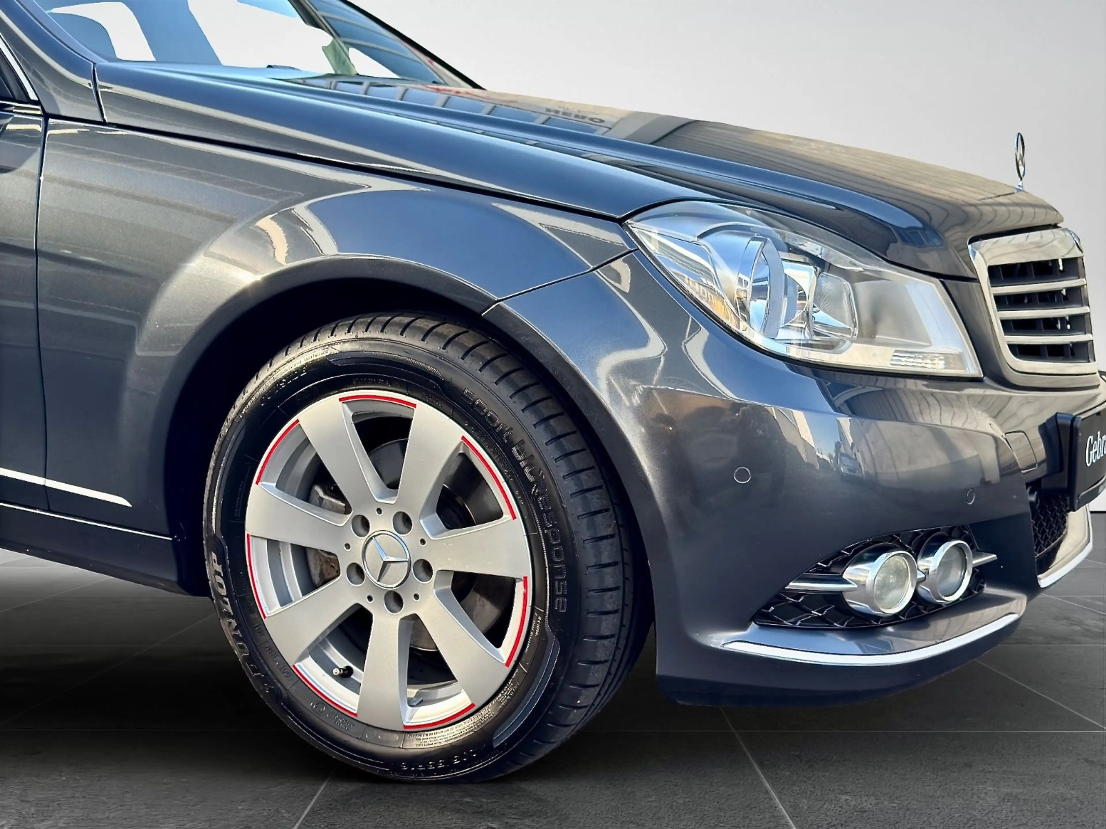 Mercedes-Benz C 220 CDI BlueEfficiency 6-GANG*NAVI*PDC*2 HAND* — photo 9