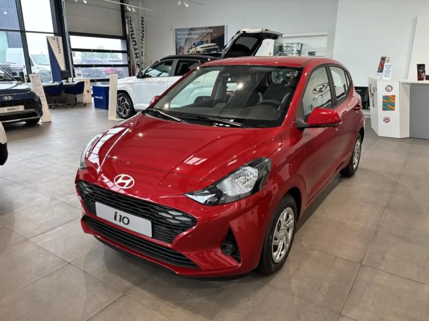 Hyundai i10 1.0 63ch ECO Intuitive Rouge - 1