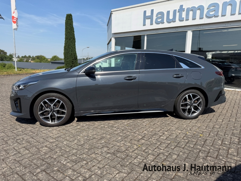 Kia ProCeed / pro_cee'd CRDi GT-Line +1.HAND+NAVI+PANO+RFK+JBL+ — photo 4