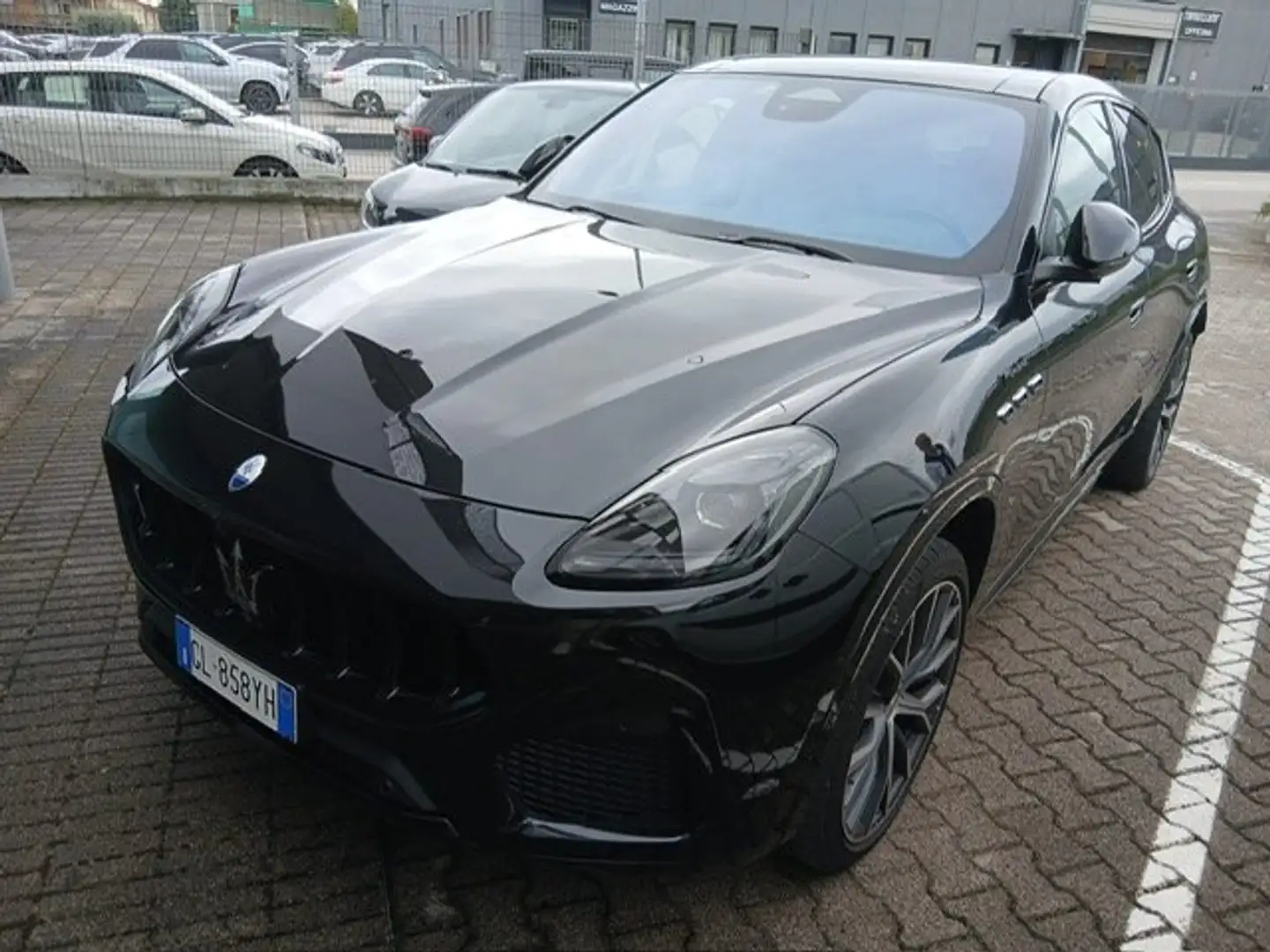 Maserati Grecale 2.0 MHEV 330 CV AWD Modena Noir - 2