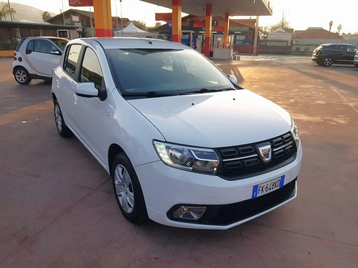 Dacia Sandero 0.9 TCe T-GPL 90 CV S&S Ambiance Bianco - 1
