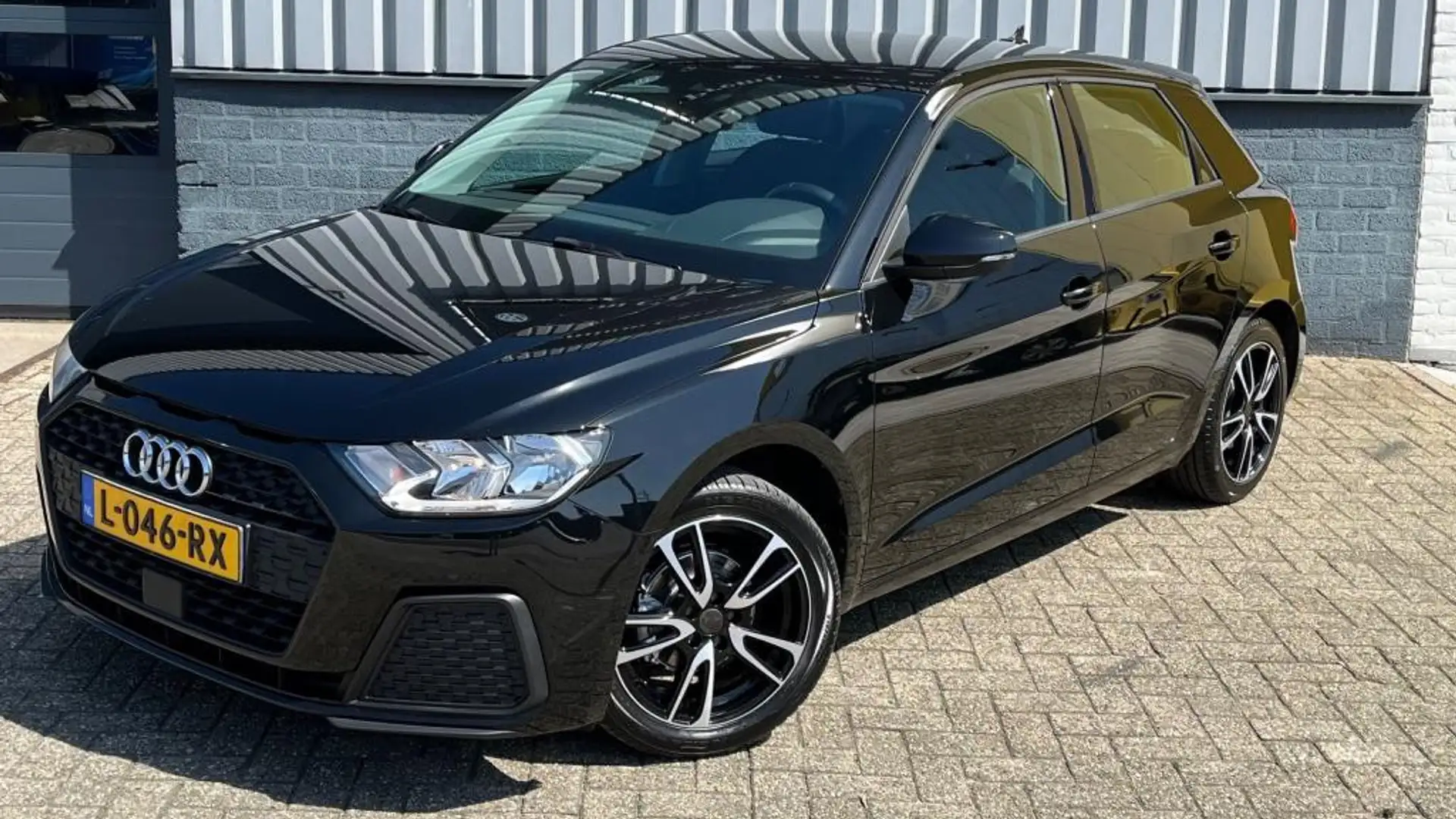 Audi A1 Sportback 25 TFSI S Line Pro Line l Virtual Cockpi Zwart - 1