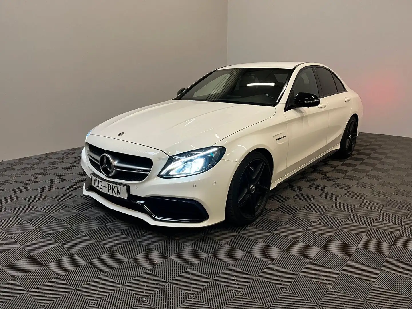 Mercedes-Benz C 63 AMG C63 AMG Lim. *Klappe-Leder-Alcantara* Weiß - 1