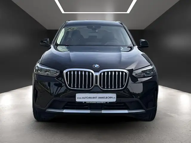 BMW X3 view 9