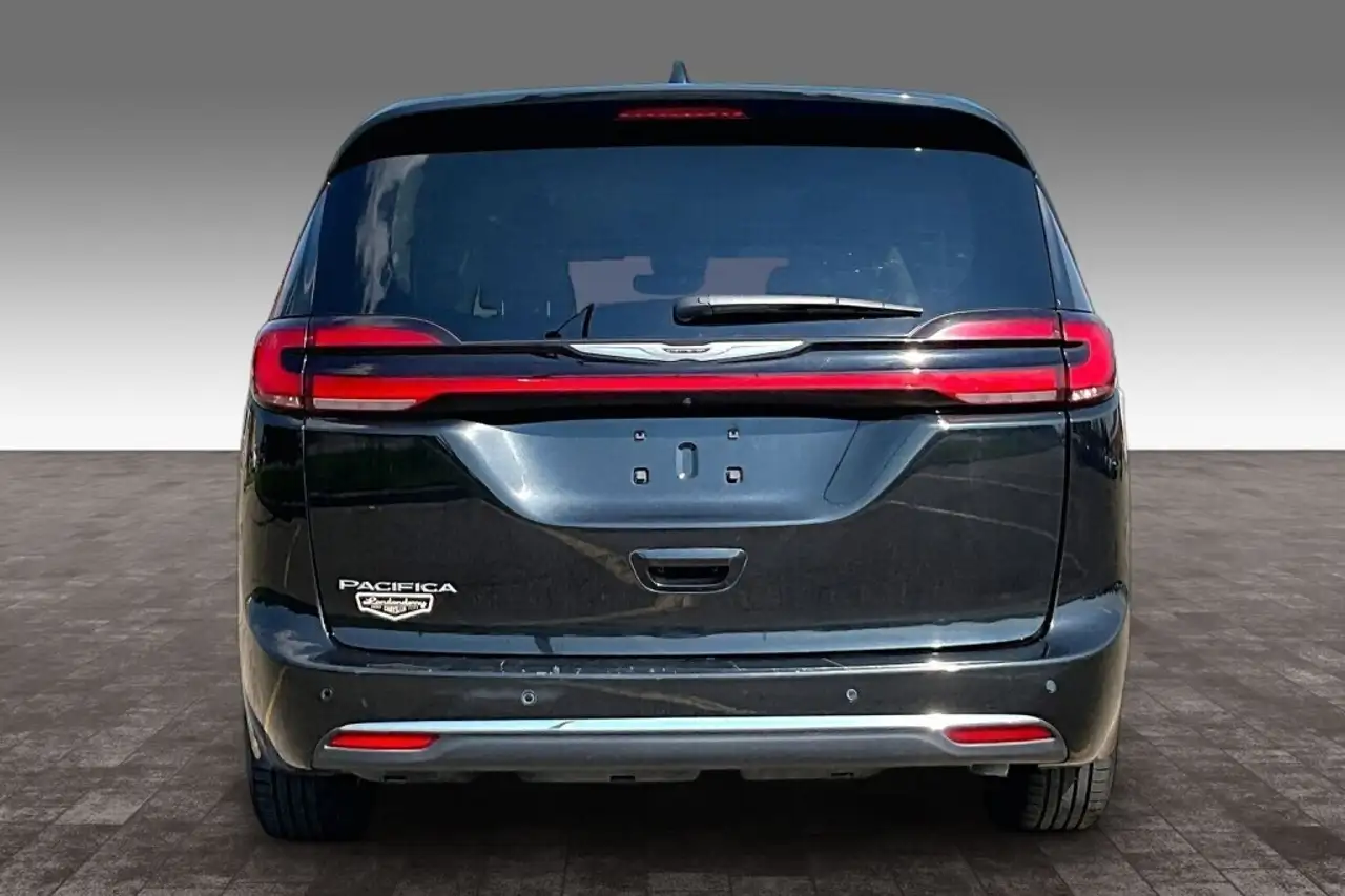 Chrysler Pacifica снимка Chrysler Pacifica