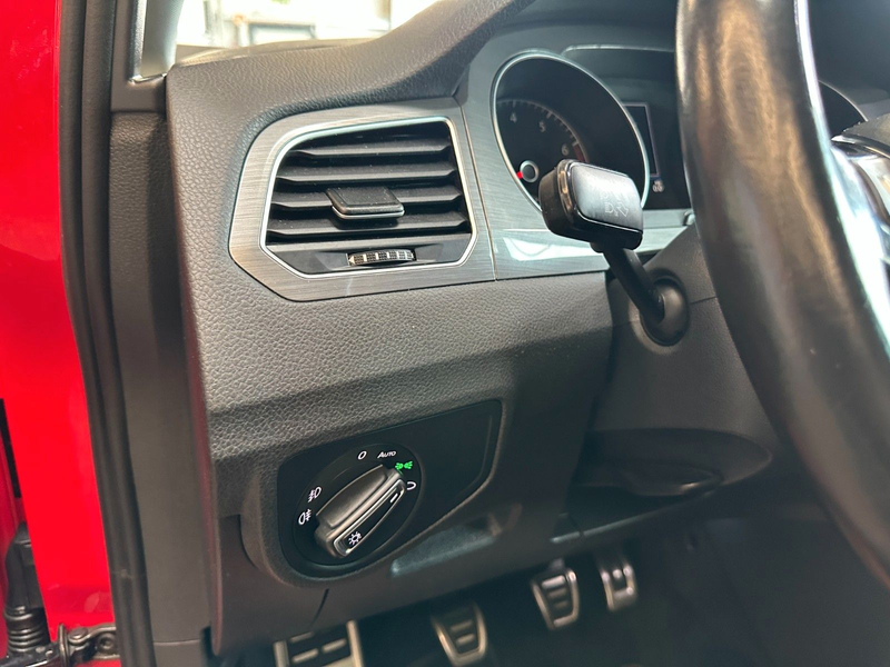 Volkswagen Golf VII Allstar *LED*Navi*Kamera*AHK Schwenkb* — photo 12
