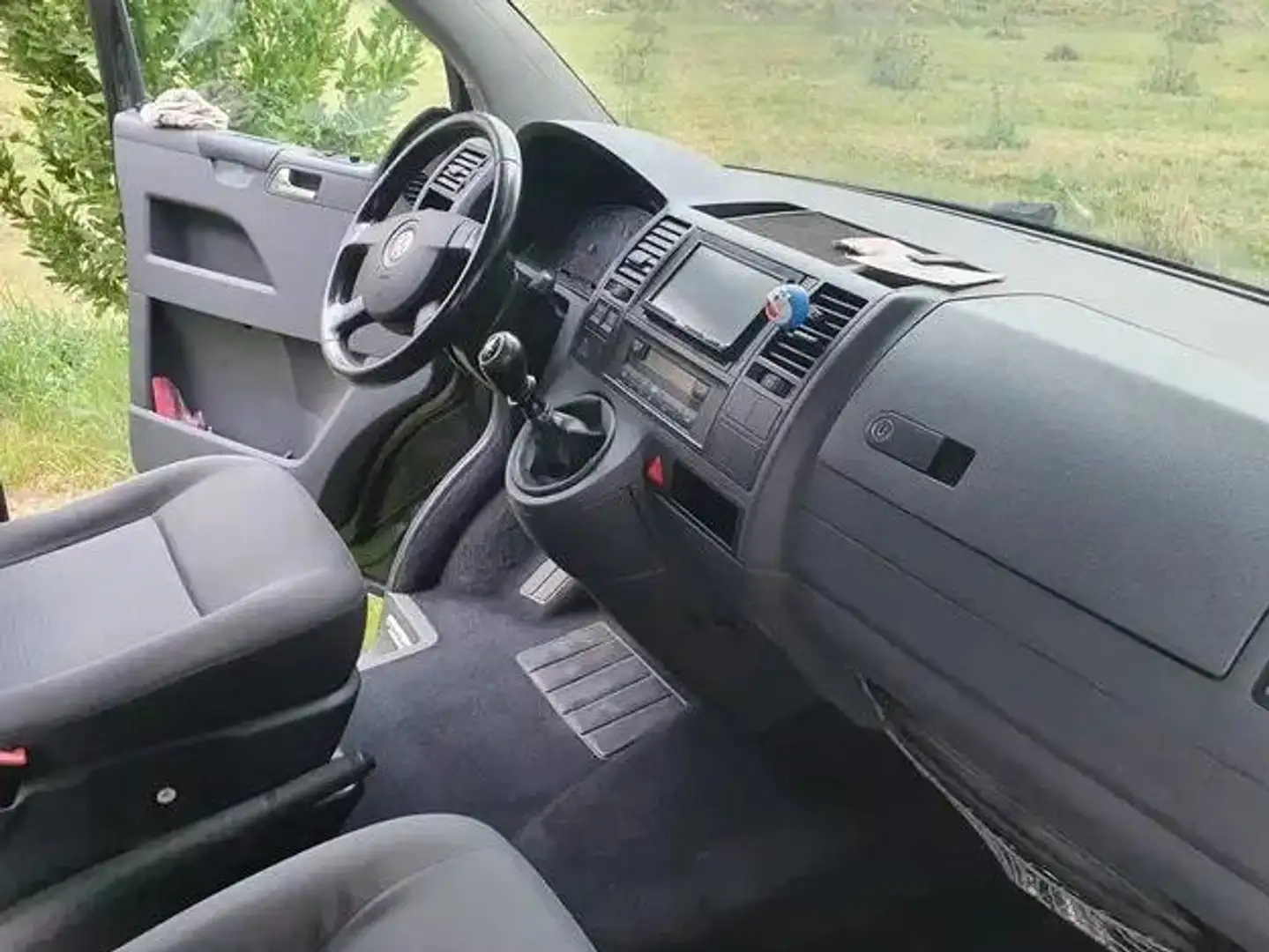 Volkswagen T5 Trendline Nero - 1