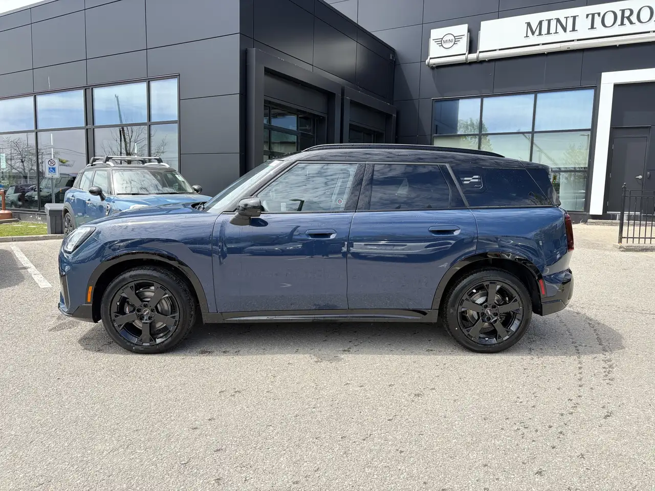 MINI Countryman снимка MINI Countryman