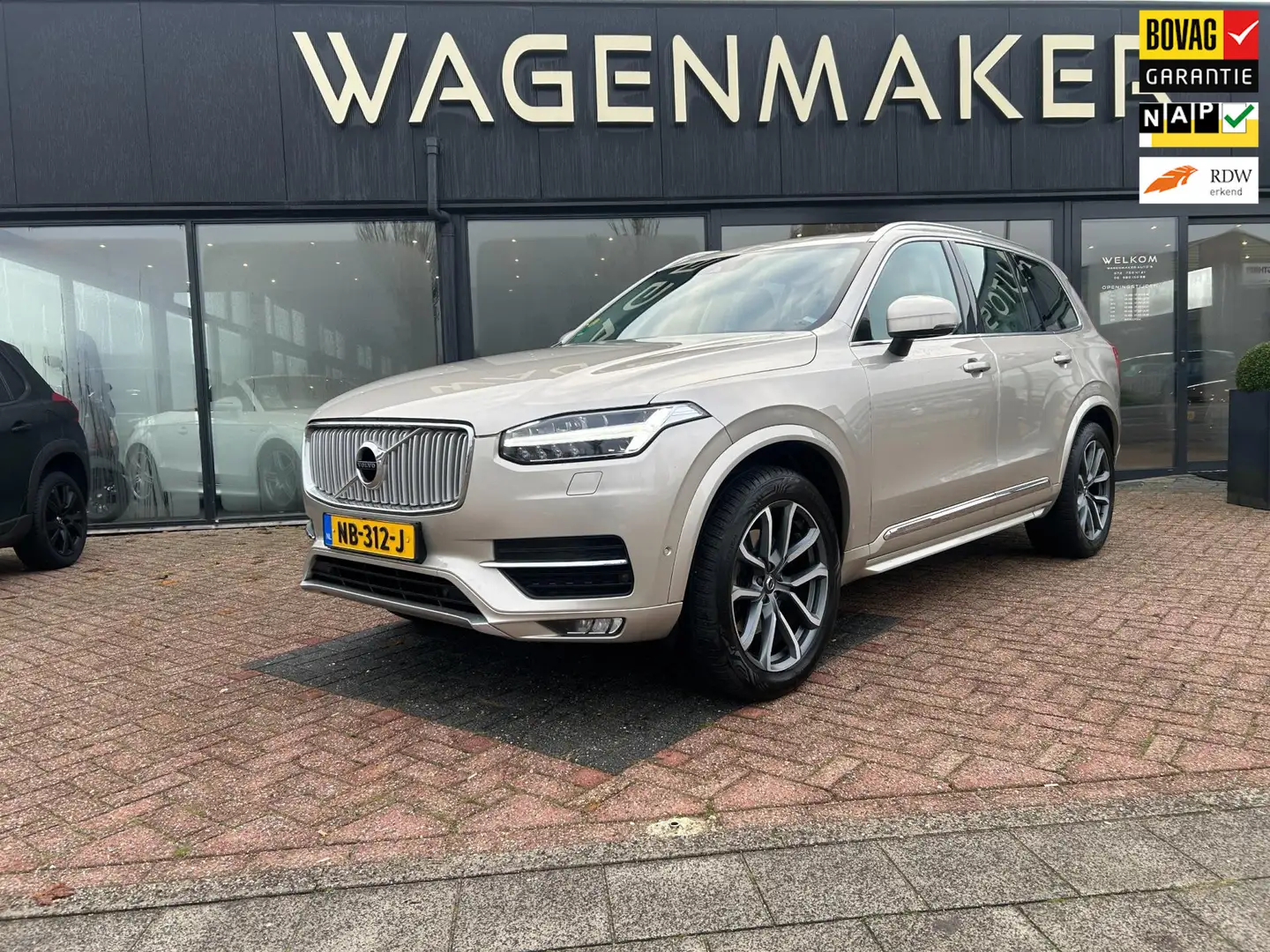 Volvo XC90 2.0 D4 Inscription AUT|Leder|NAVI|DEALEROnderhoud Brun - 1