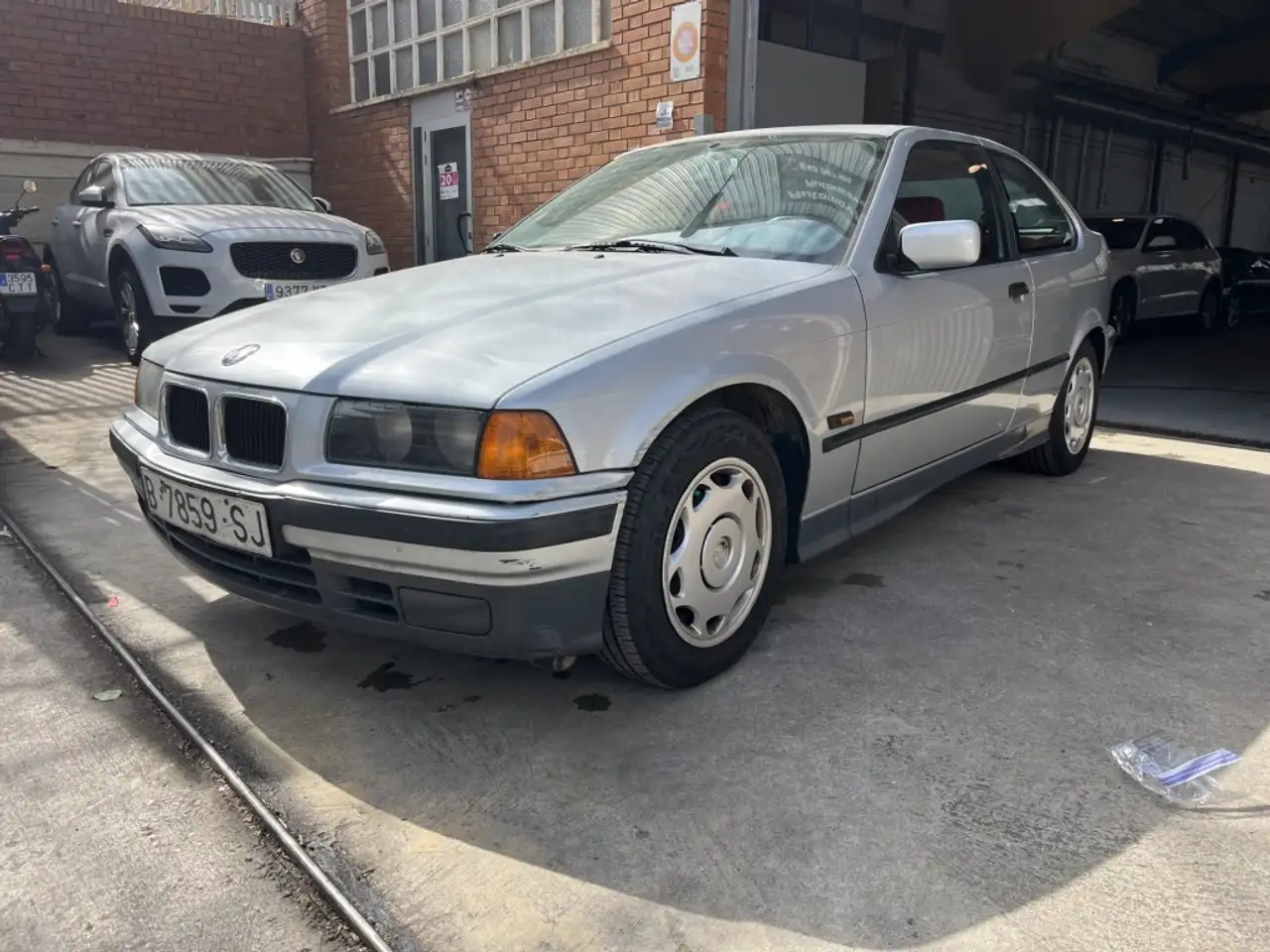 BMW 316i Compact, foto 2