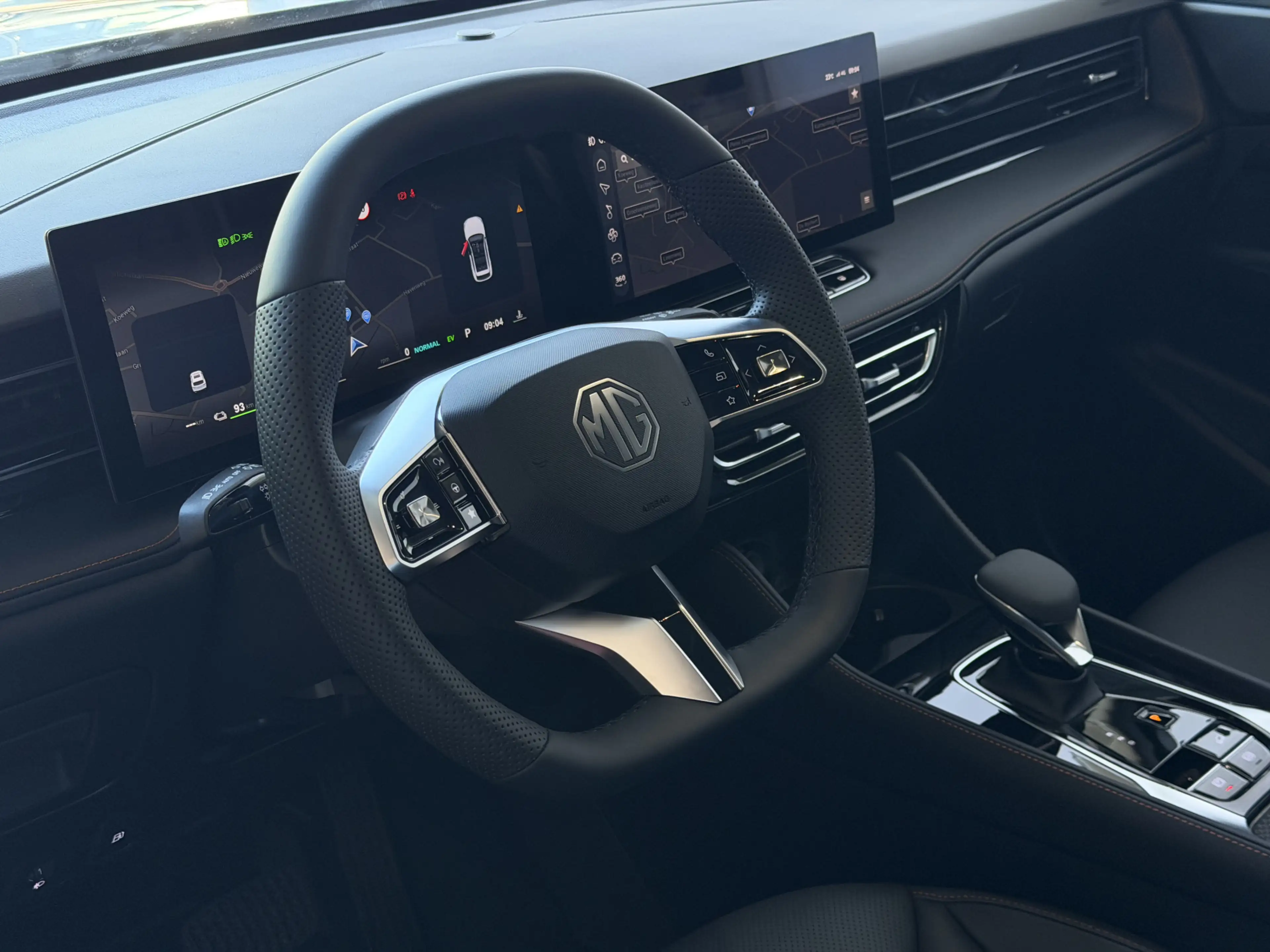 MG HS MG PHEV 1.5 TGDI LUXURY PHEV PLUG-IN HYBRIDE | LEE — photo 9