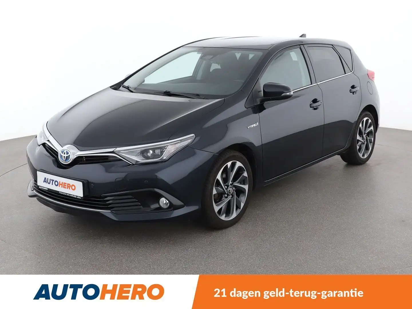 Toyota Auris 1.8 Hybrid Design Edition Bleu - 1