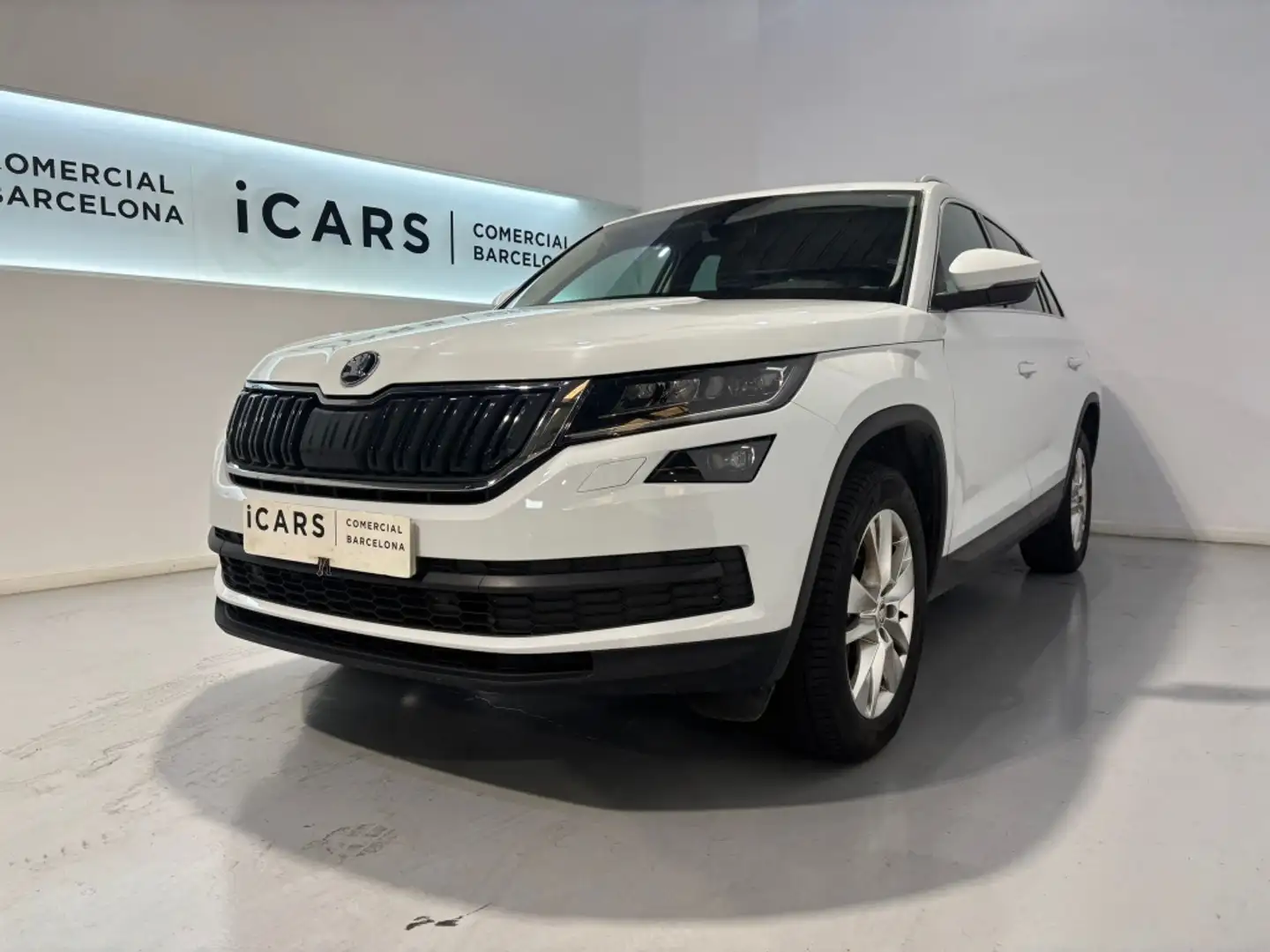 Skoda Kodiaq 2.0TDI AB tech Style 4x4 DSG 140kW Weiß - 1