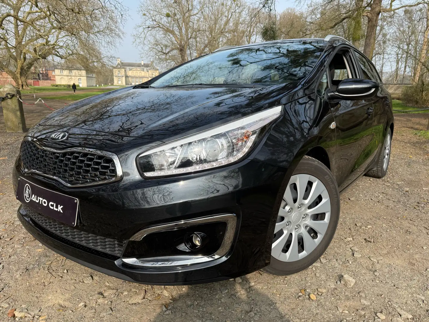 Kia Ceed SW / cee'd SW 1.4i ESSENCE 2018 Airco Camera Gps GARANITE !! Grijs - 1