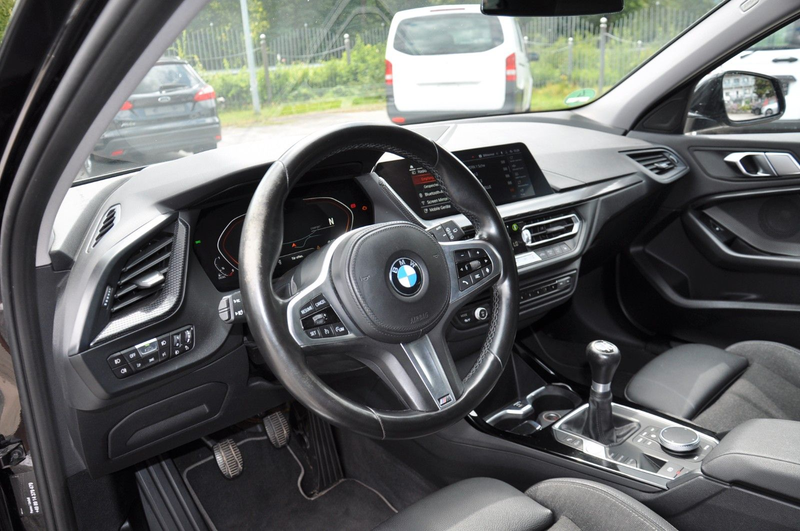 BMW 118 d Sport Line |LED|Navi|RFK|live Cockpit| — photo 9