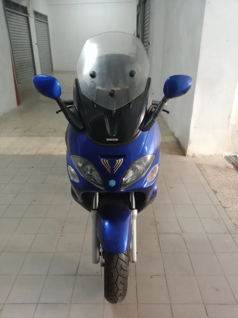Piaggio X 9 Modrá - 2